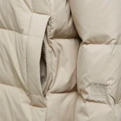 Krafla Coat - Women's|-|Manteau Krafla - Femme -JELLYCAT SALES 66N W11293 7E 7EStudio 20Detail 202 20Arctic 20Fox