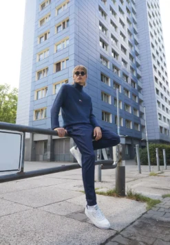 Reebok Classic Club C Clean Unisex - Trainers - Pure Grey/Footwear White/Vector Navy -JELLYCAT SALES 6cc6169f109141c18191c370cc34d091 scaled