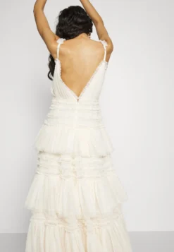 Needle & Thread ExclusiveCandice Gown - Occasion Wear - Cream -JELLYCAT SALES 6ec5dde2c9e24a61bd4fbd954f3a0b73 scaled