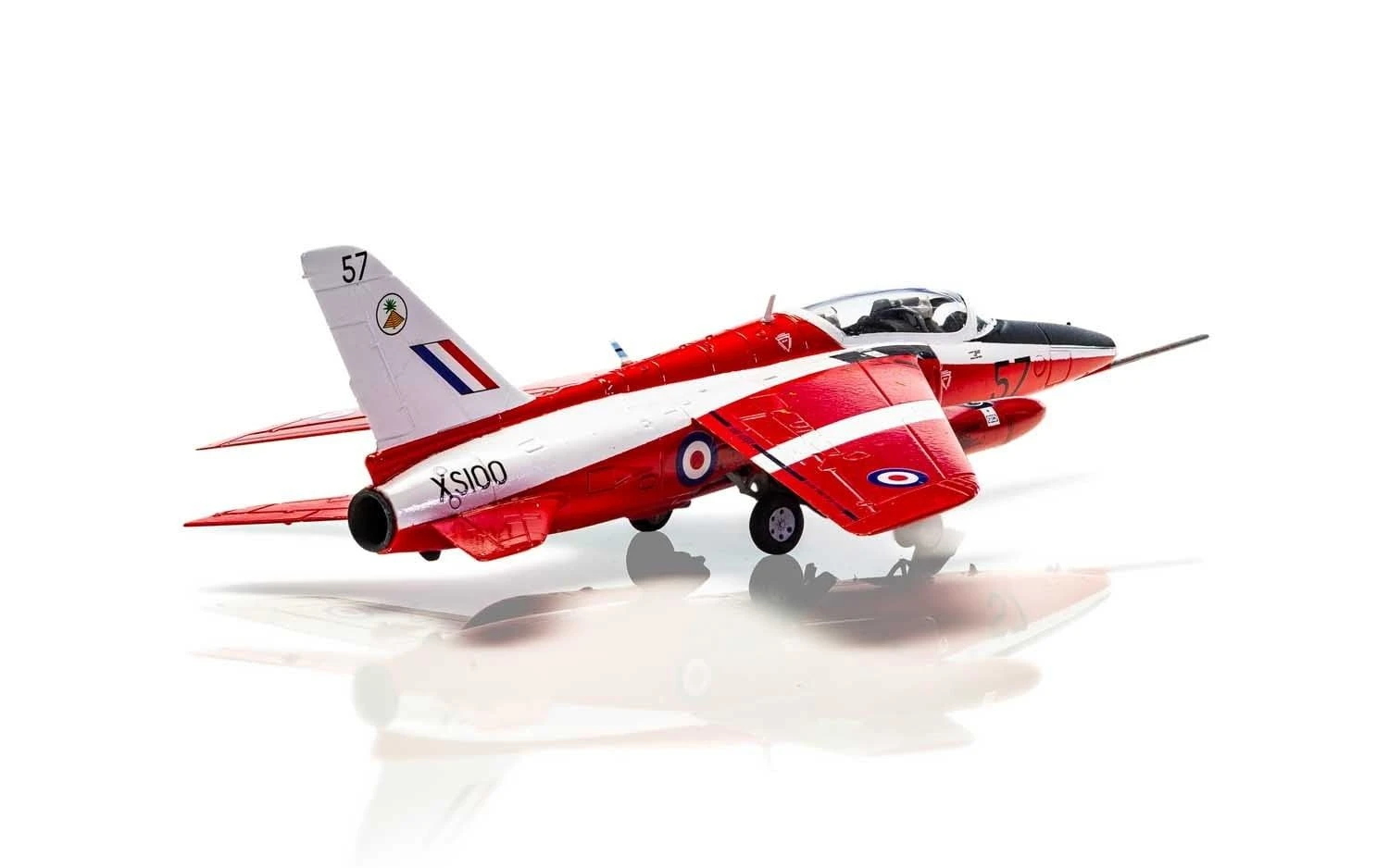 Airfix Folland Gnat T.1 1:72 Scale Plastic Model Kit 1 Airfix Folland Gnat T.1 1:72 Scale Plastic Model Kit