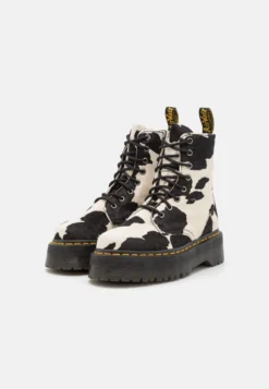 Dr. Martens Jadon - Platform Ankle Boots - Black/White -JELLYCAT SALES a3b3fac60d8a4264a7d43235d8936826 scaled