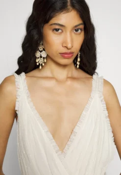 Needle & Thread ExclusiveCandice Gown - Occasion Wear - Cream -JELLYCAT SALES cf91087955524b6d8613c92b019276e9 scaled