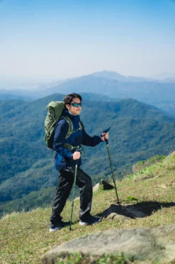 Quechua Men's Hiking Lightweight Waterproof Overtrousers MH500 -JELLYCAT SALES k0d62f860e87728a2eeacaefe0210c861 scaled